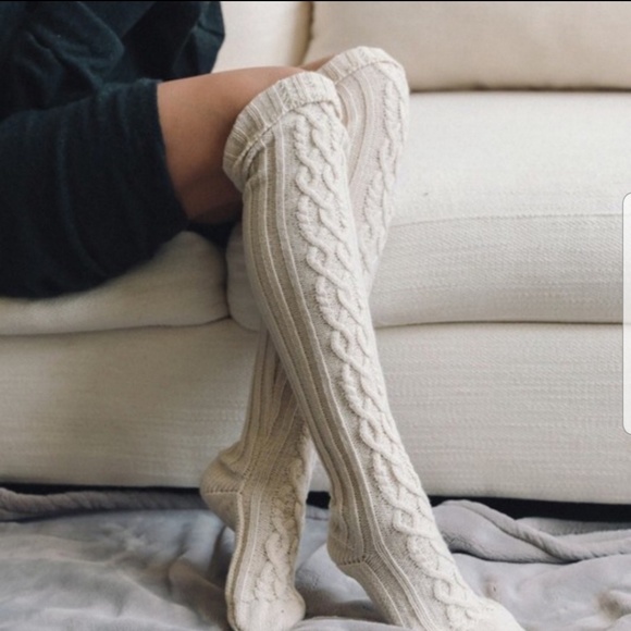 Last pair❄Cable Knit Over Knee Socks 1 size ft/mt - Picture 3 of 5